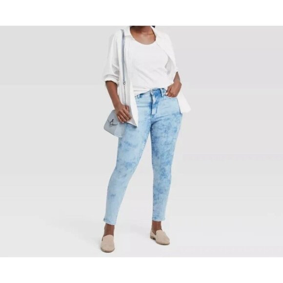 Universal Thread High Rise Skinny Jeans Ankle SIZE 16 Stretch Bleached Light Med - Picture 1 of 12